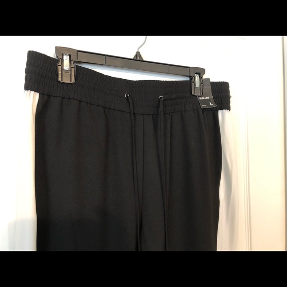 NWT crop pants - Picture 3 of 5